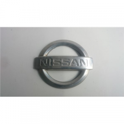 Emblemat napis znaczek Nissan Kubistar przód oryg-50394